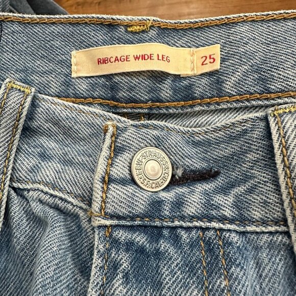 Levi's Ribcage Wide-Leg Premium Denim Jeans 25 - Picture 7 of 12